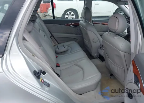 2004 Mercedes-Benz E 320 z USA, uszkodzony, nr VIN WDBUH65J64A402862